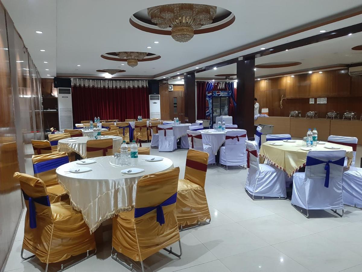 Hotel Platinum Plaza Rohtak Exterior foto