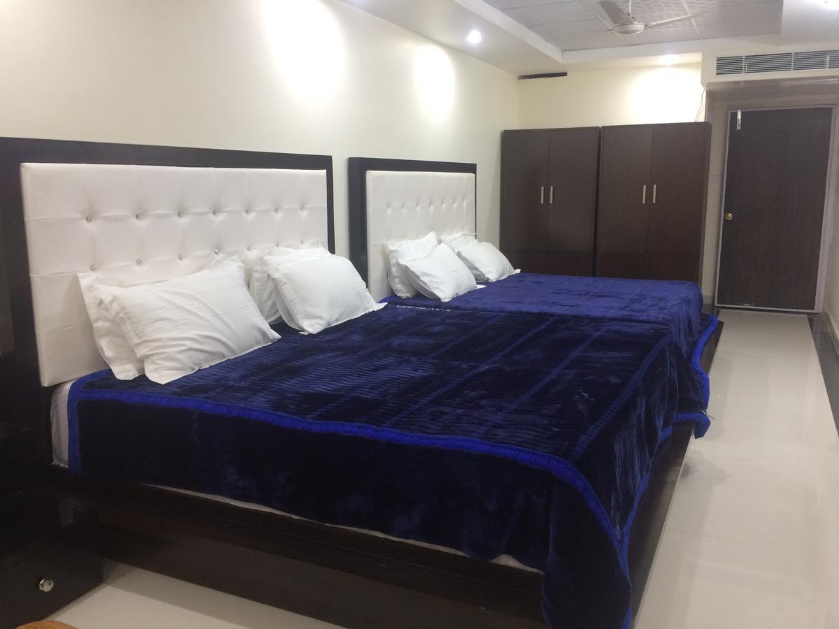 Hotel Platinum Plaza Rohtak Exterior foto