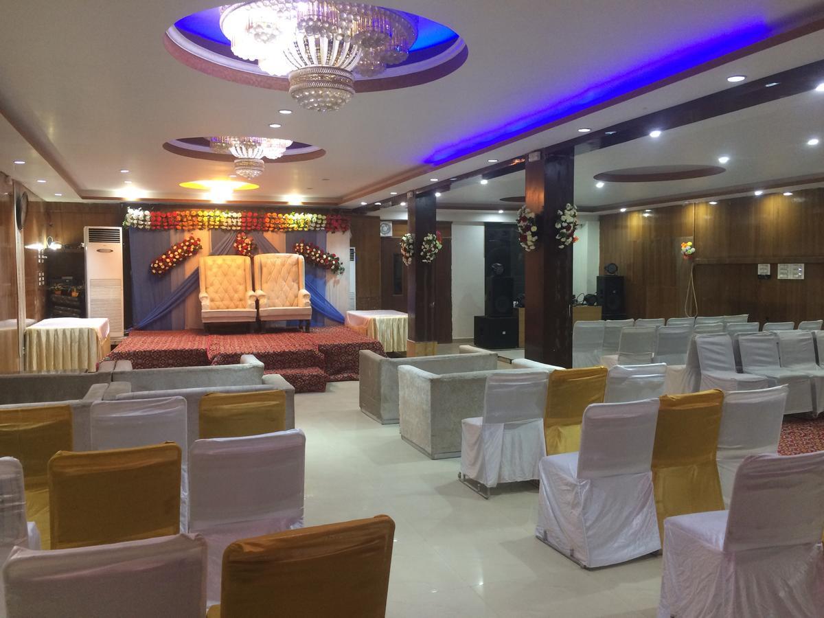 Hotel Platinum Plaza Rohtak Exterior foto