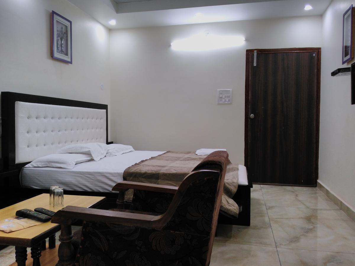 Hotel Platinum Plaza Rohtak Exterior foto