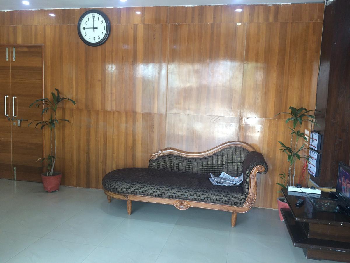 Hotel Platinum Plaza Rohtak Exterior foto